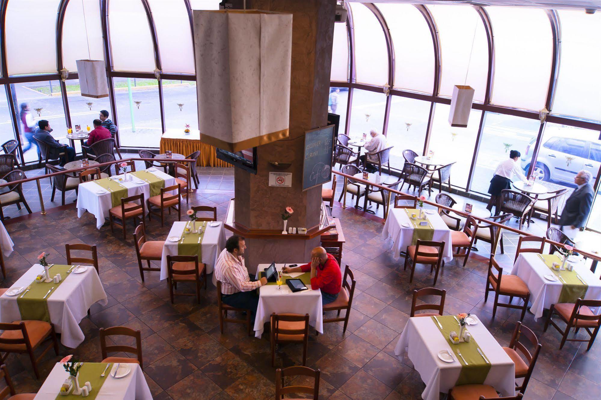 J&A Classic Hotel Лима Экстерьер фото The restaurant
